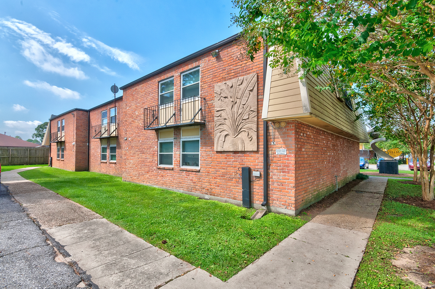 Villas at Emerald Park The Multifamily Advisory Group at Cushman